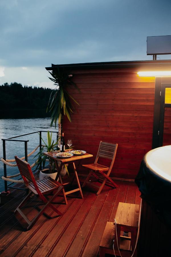 里托斯基挪威克 Aquachill Houseboat & Wellness酒店 外观 照片