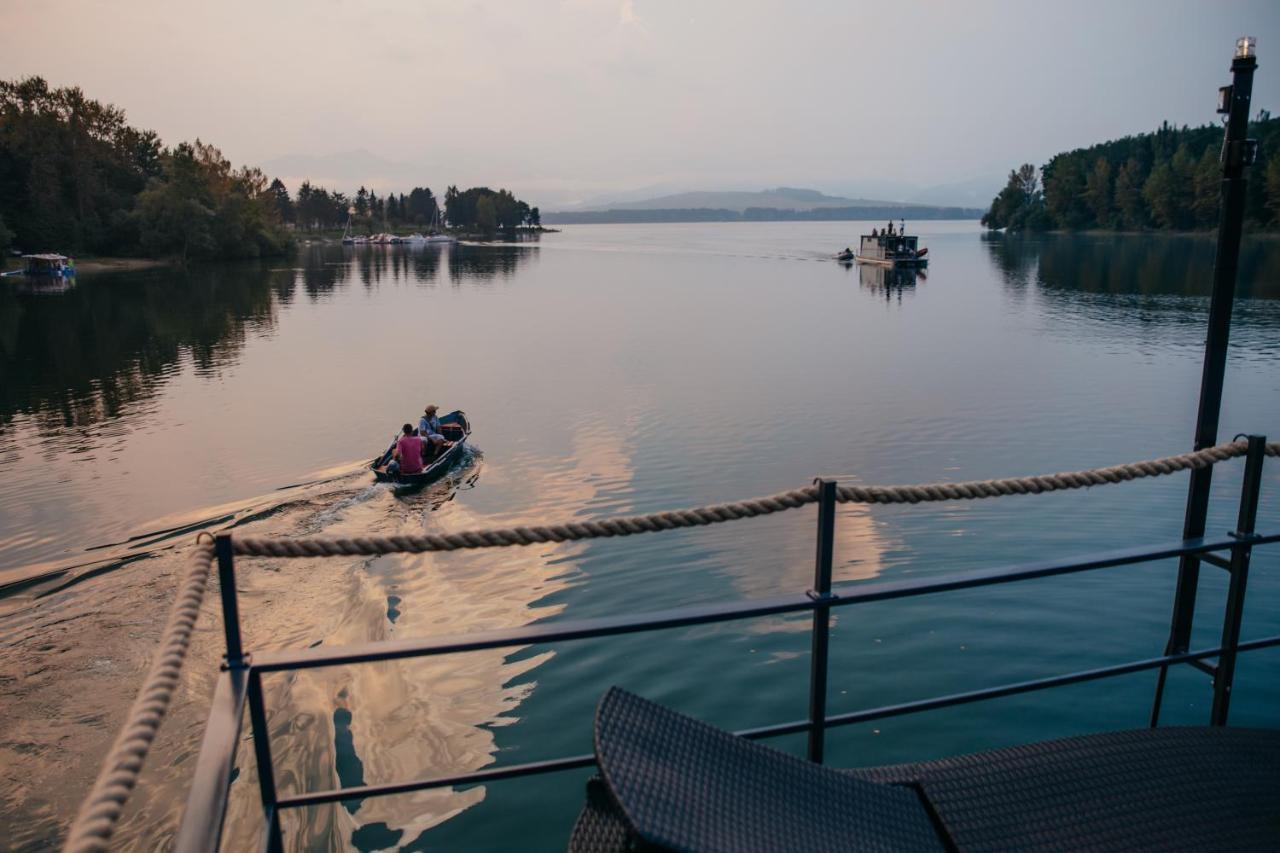 里托斯基挪威克 Aquachill Houseboat & Wellness酒店 外观 照片