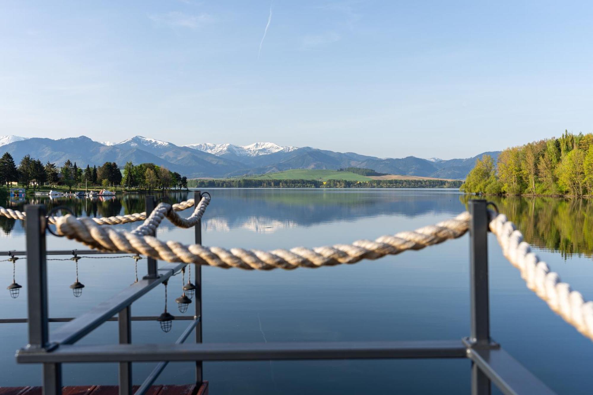 里托斯基挪威克 Aquachill Houseboat & Wellness酒店 外观 照片