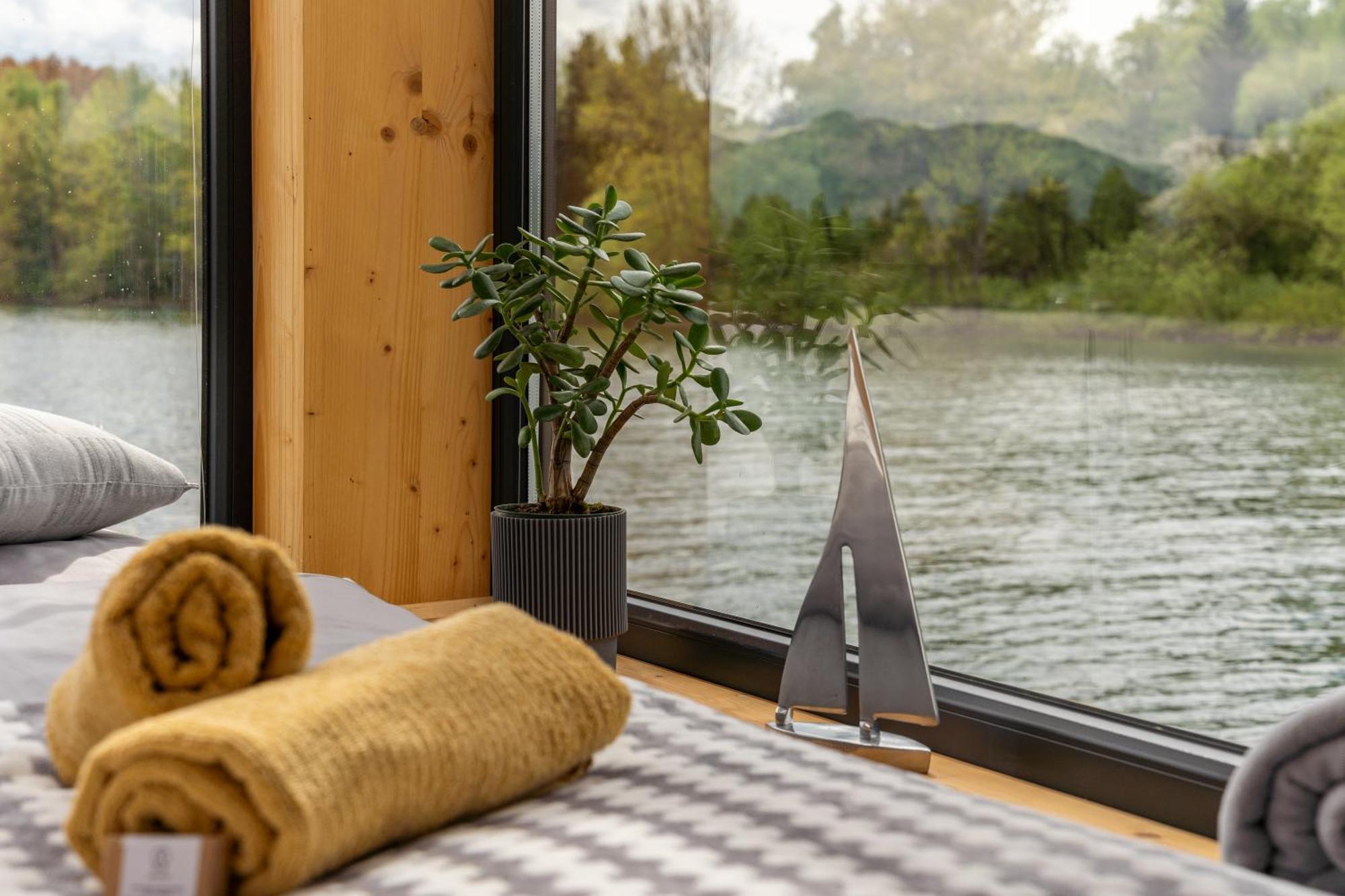 里托斯基挪威克 Aquachill Houseboat & Wellness酒店 外观 照片